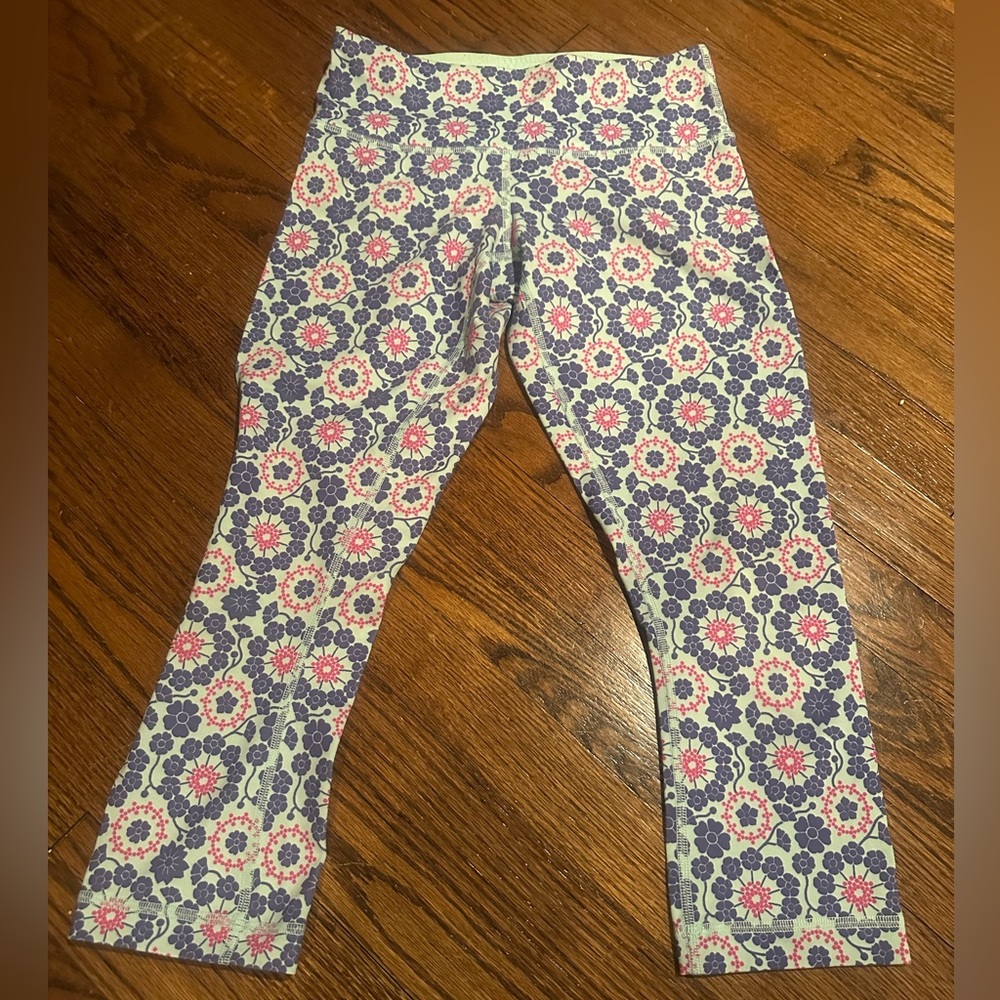 lululemon athletica wunder under crop in twiggy printed power purple aquamarine